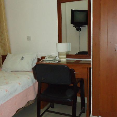 Rainbow Hotel Dar es Salaam Værelse billede