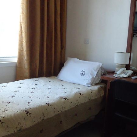 Rainbow Hotel Dar es Salaam Værelse billede